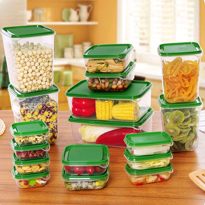 17 Conteneurs alimentaires en plastique